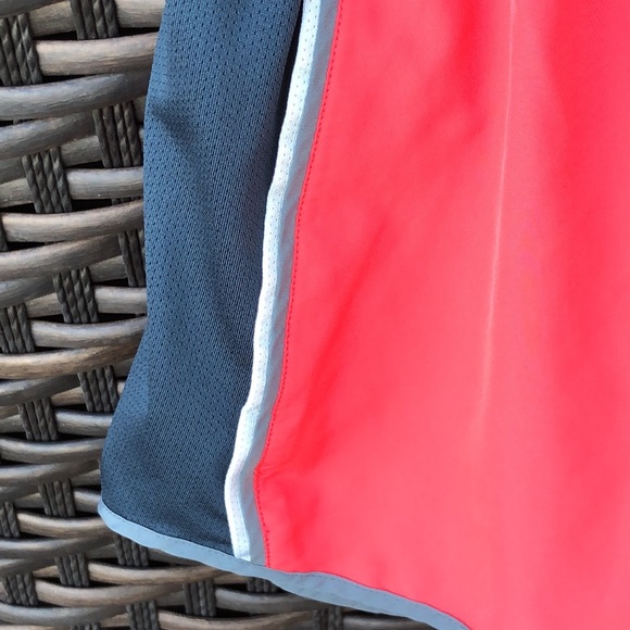 NIKE  Dri Fit Running Short - Picture 2 of 8